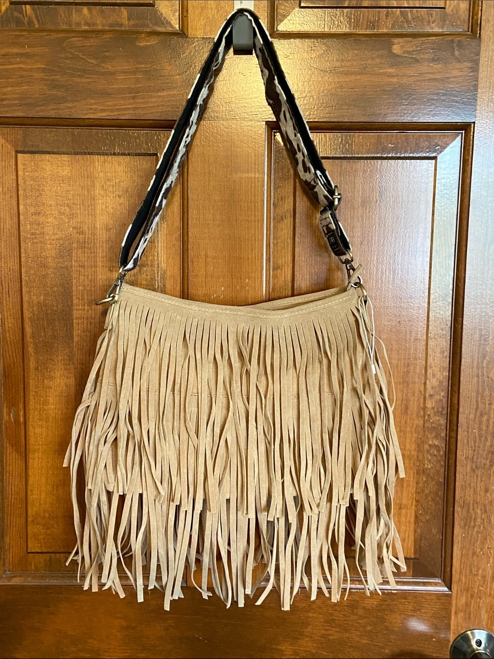 Jen & Co Sadie Suede Fringe Vegan Crossbody Bag Cow print adjust Strap NEW